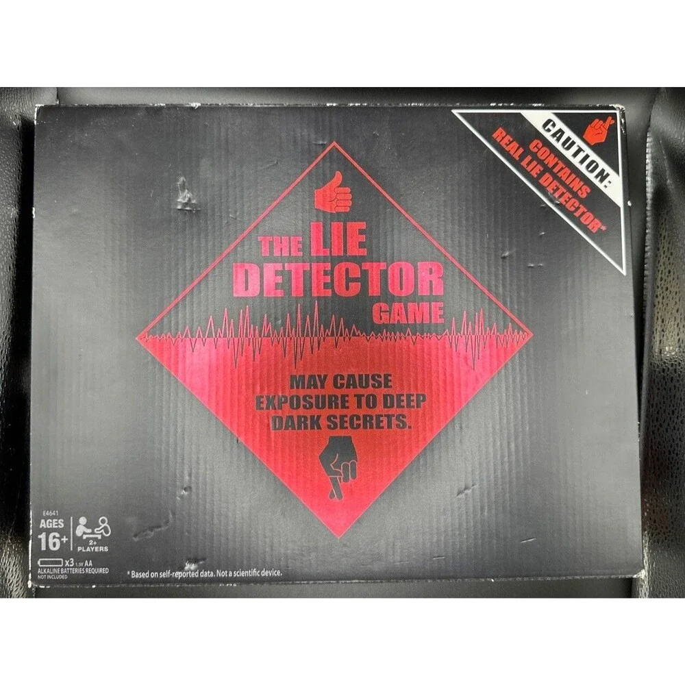 2018 Hasbro 'The Lie Detector Game' in Original Box